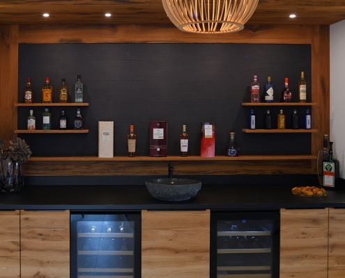 Barschrank mit Funktionalität und Ästhetik