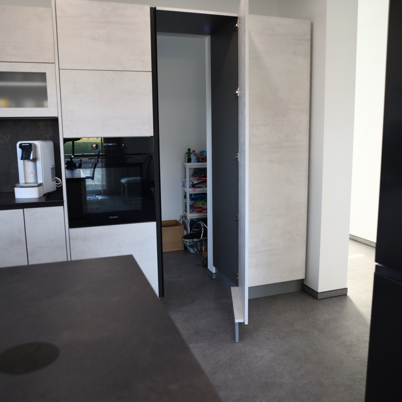 Designküche in Betonoptik - von Schreinerei Rodemer