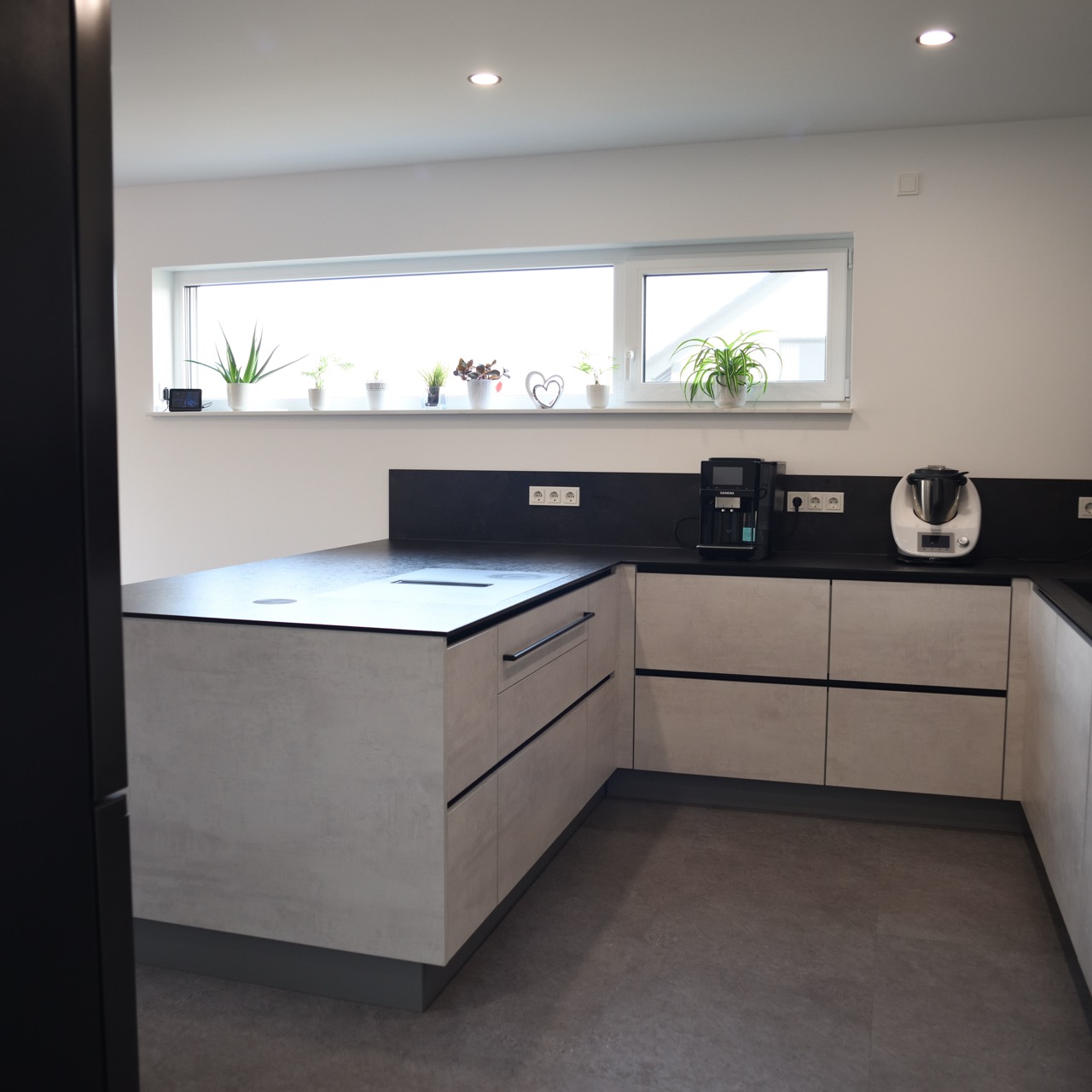 Designküche in Betonoptik - von Schreinerei Rodemer