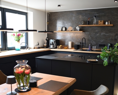 Designküche puristisch schwarz - Schreinerei Rodemer