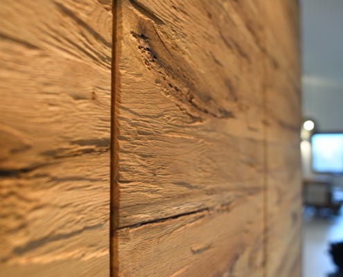 Küchen Design mit Altholz – Küche in Eiche-Altholz von Schreinerei Rodemer